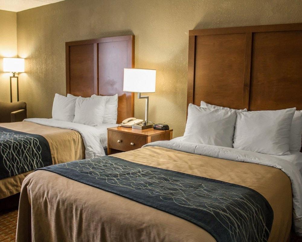 Quality Inn Akron South photo 6