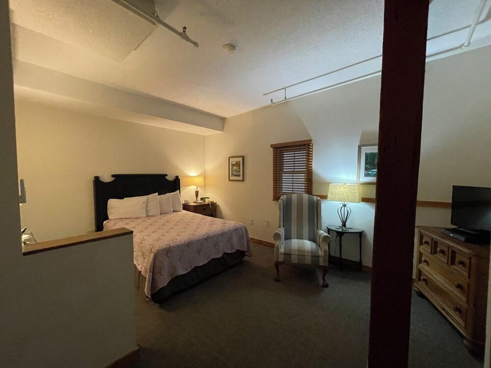 Damascus Old Mill Inn photo 14