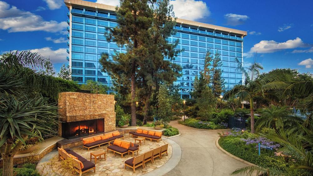 Disneyland Hotel photo 17