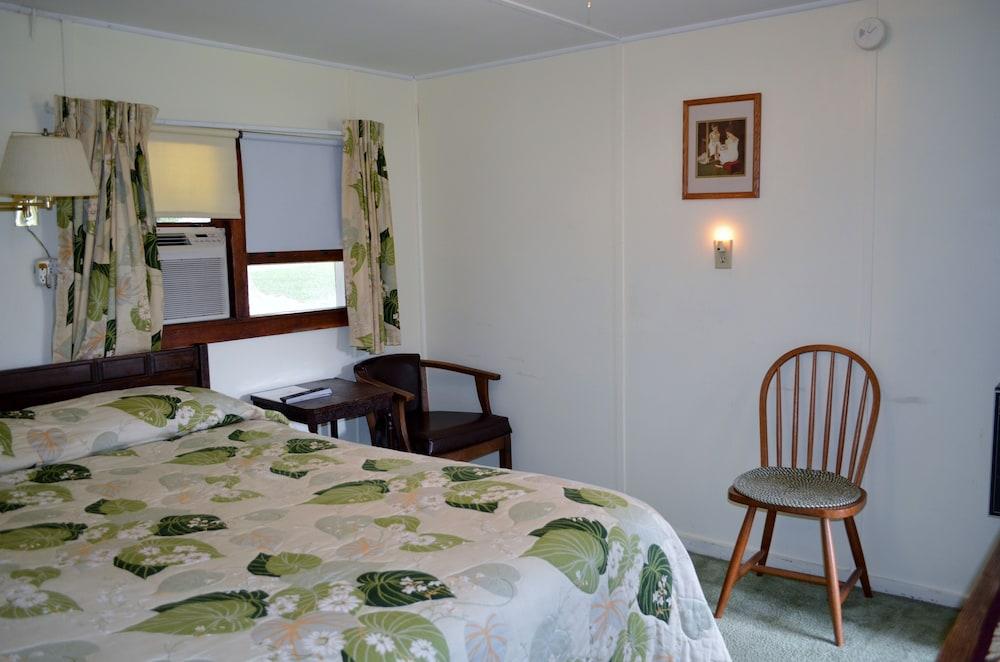 Chamber Lane Motel photo 25