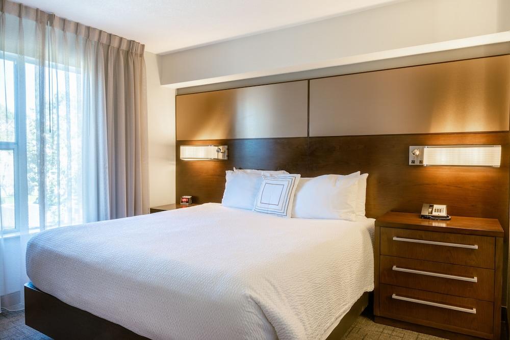 Residence Inn by Marriott Carlsbad photo 9