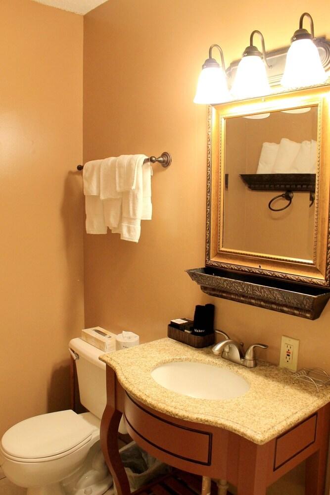 Moose Creek Inn photo 39