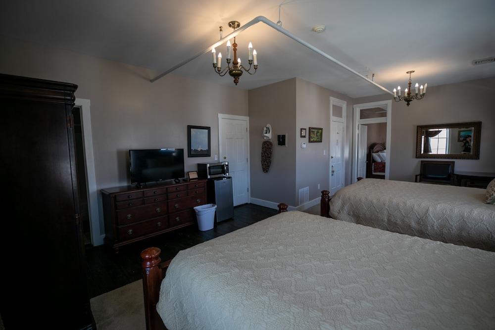 Nauvoo Temple House Hotel photo 36
