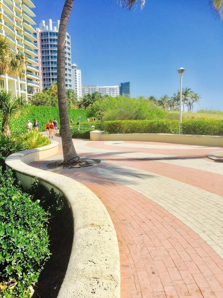 De Soleil Hotel on Ocean Drive photo 44