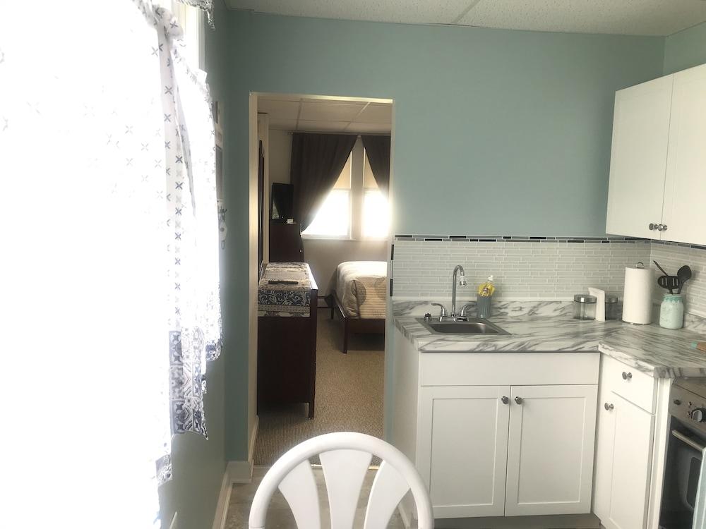 Chamber Lane Motel photo 6