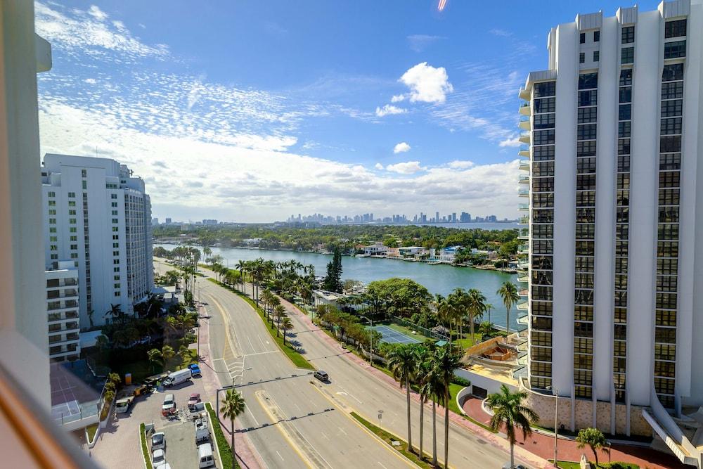 SeaStays Apartments photo 84
