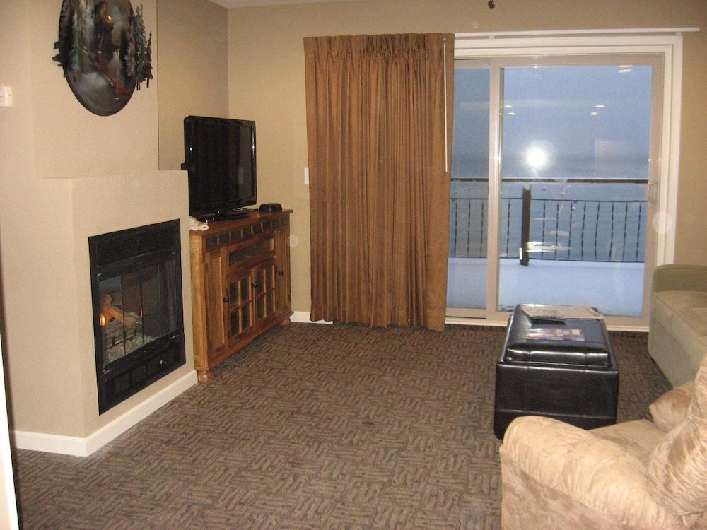 Beachcomber Inn photo 56