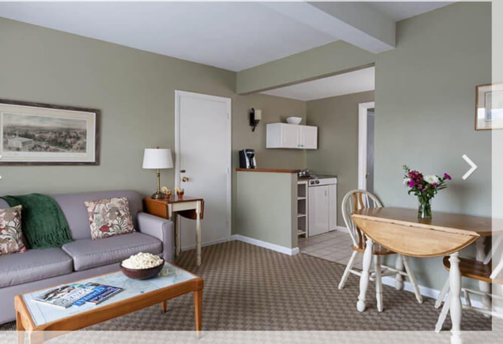 Dockside Guest Quarters & Restaurant photo 63