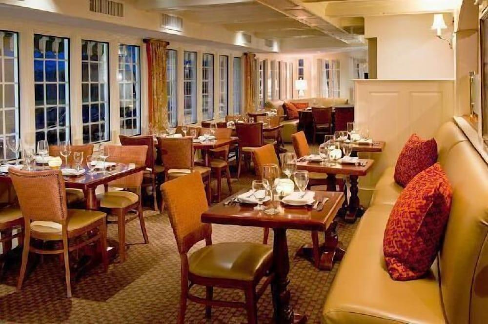 York Harbor Inn photo 31