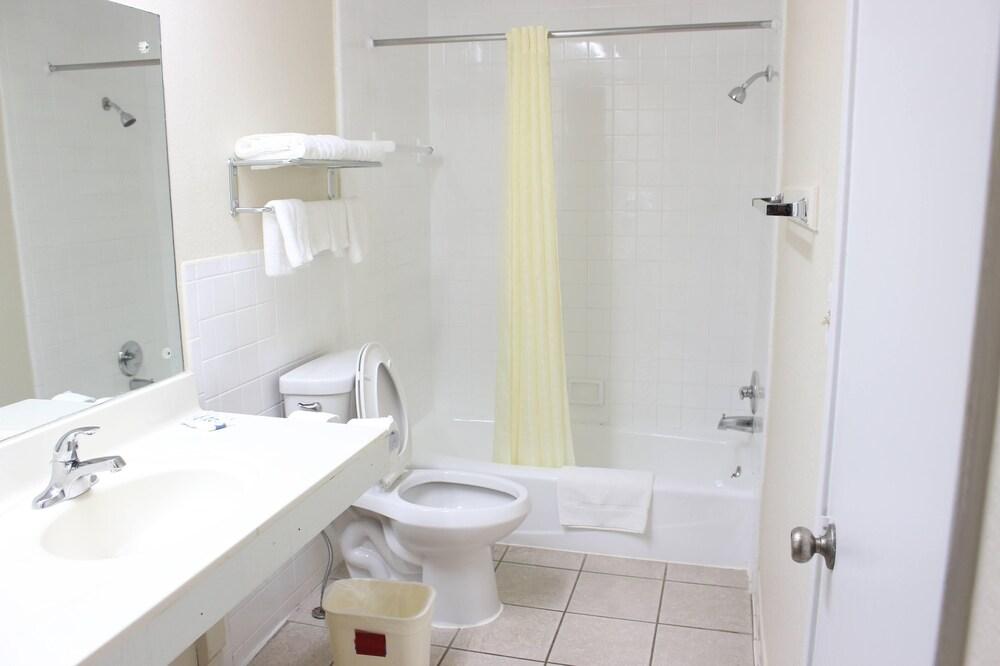 American Inn Motel photo 13
