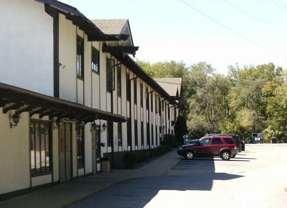 Budget Inn & Suites photo 5
