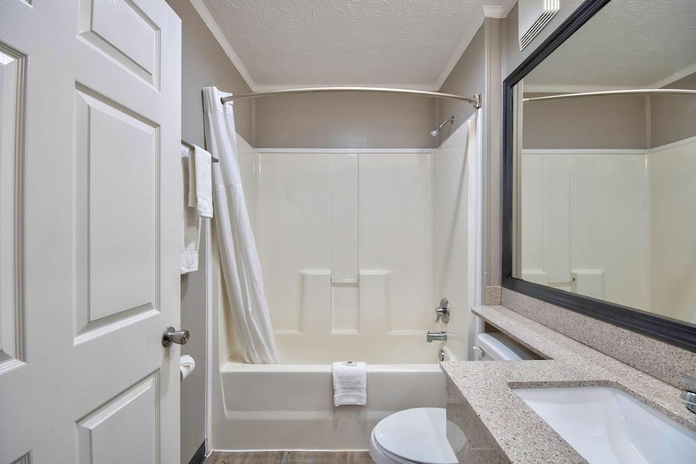 Motel 6 Stafford, TX – SW Houston - Sugarland photo 19