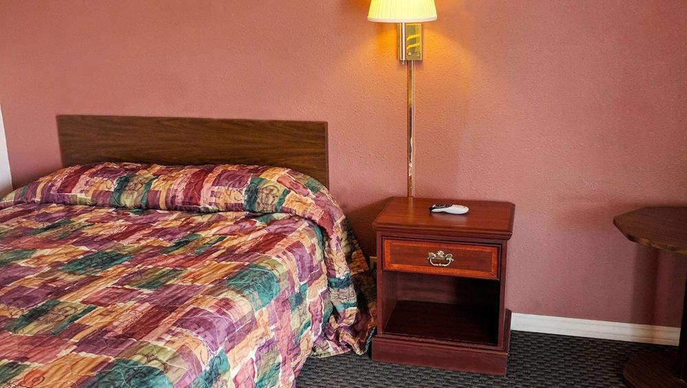 Black Angus Motel Poteau photo 7