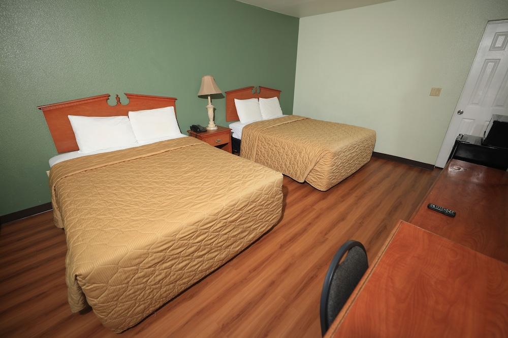 Texas Inn photo 13
