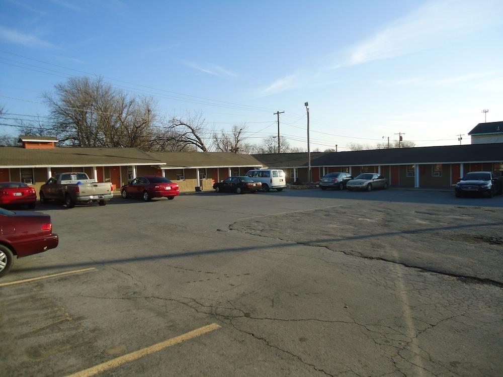 Budget Inn photo 34