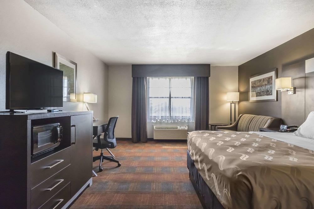 Quality Inn & Suites Stuttgart North photo 27