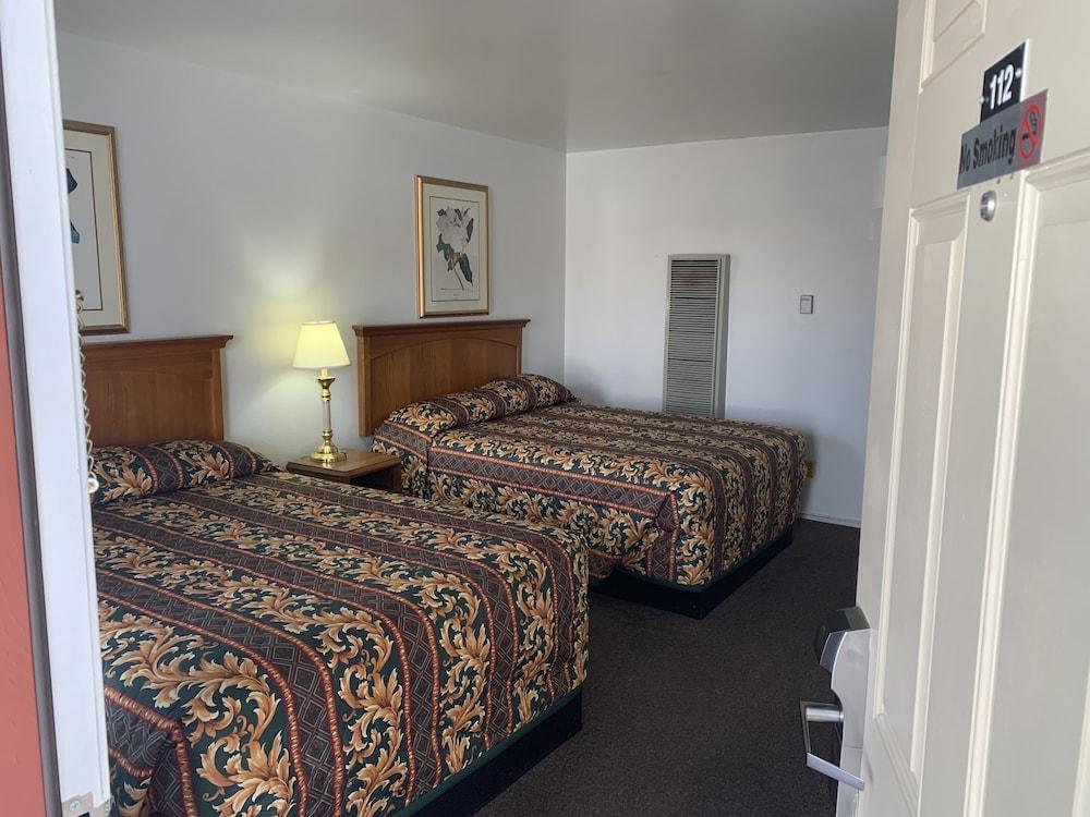 Economy Inn photo 15