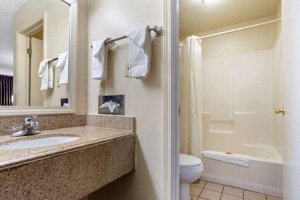 Econo Lodge Pearl - Jackson photo 27