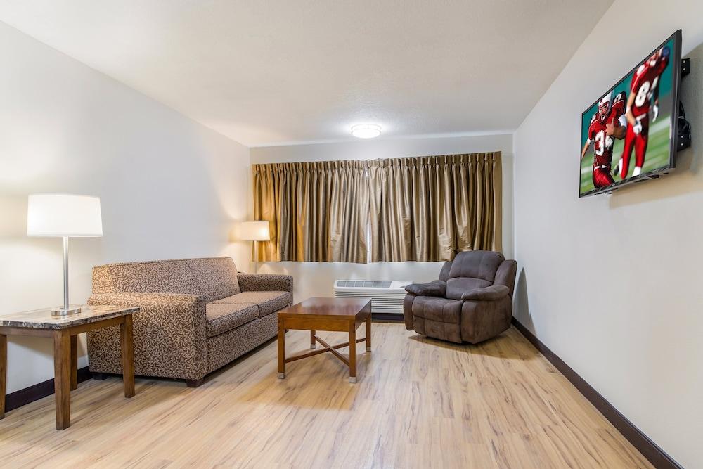 Red Roof Inn Albuquerque - Midtown photo 3