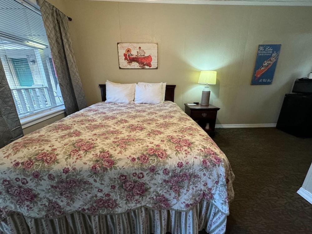 Carlton Marion Inn photo 9
