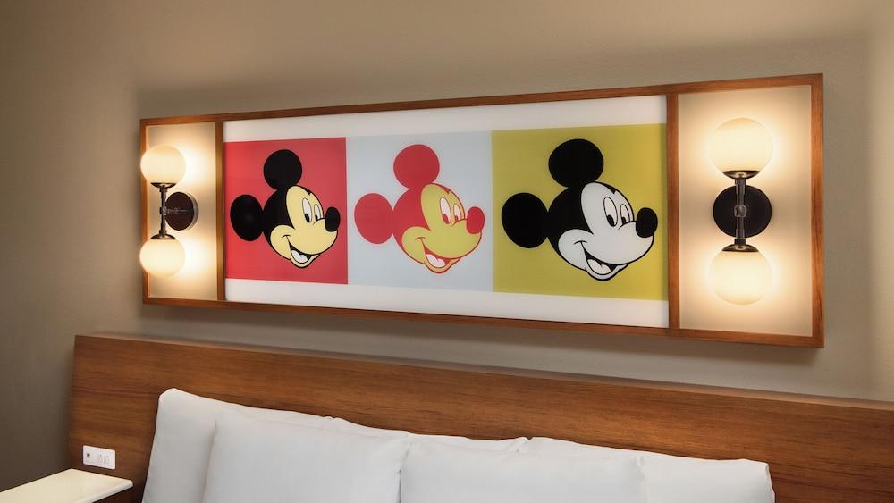 Disney's Pop Century Resort photo 15