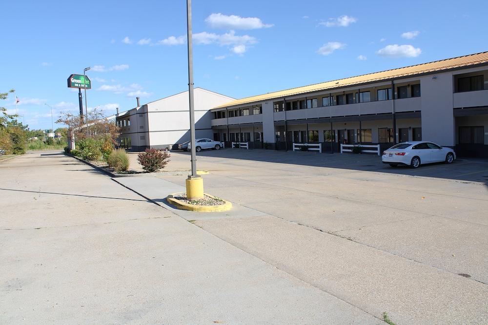 Greenlight Inn & Suites photo 23