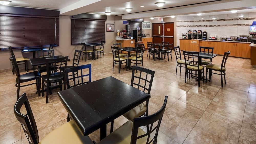 Best Western Rama Inn photo 32