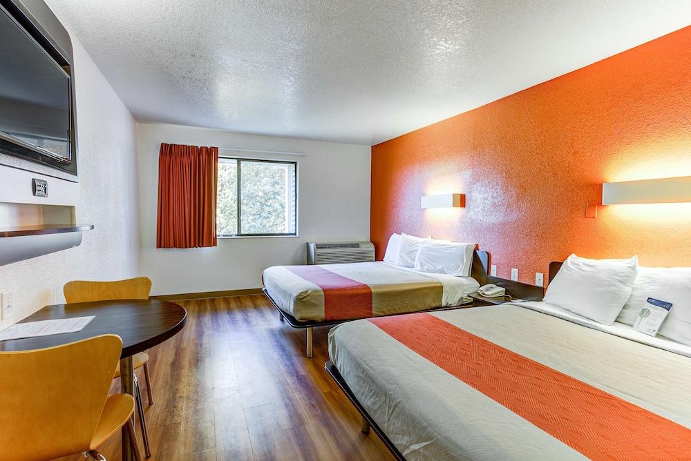 Motel 6 Portland, OR - Tigard West photo 20