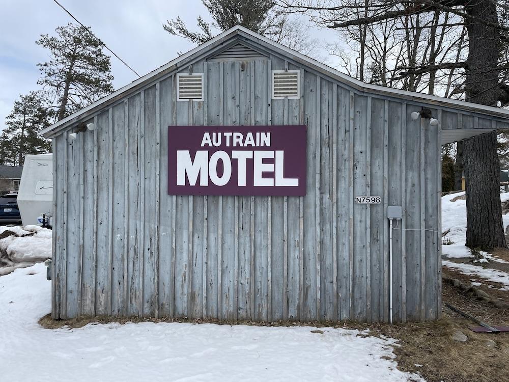 Autrain Motel photo 1
