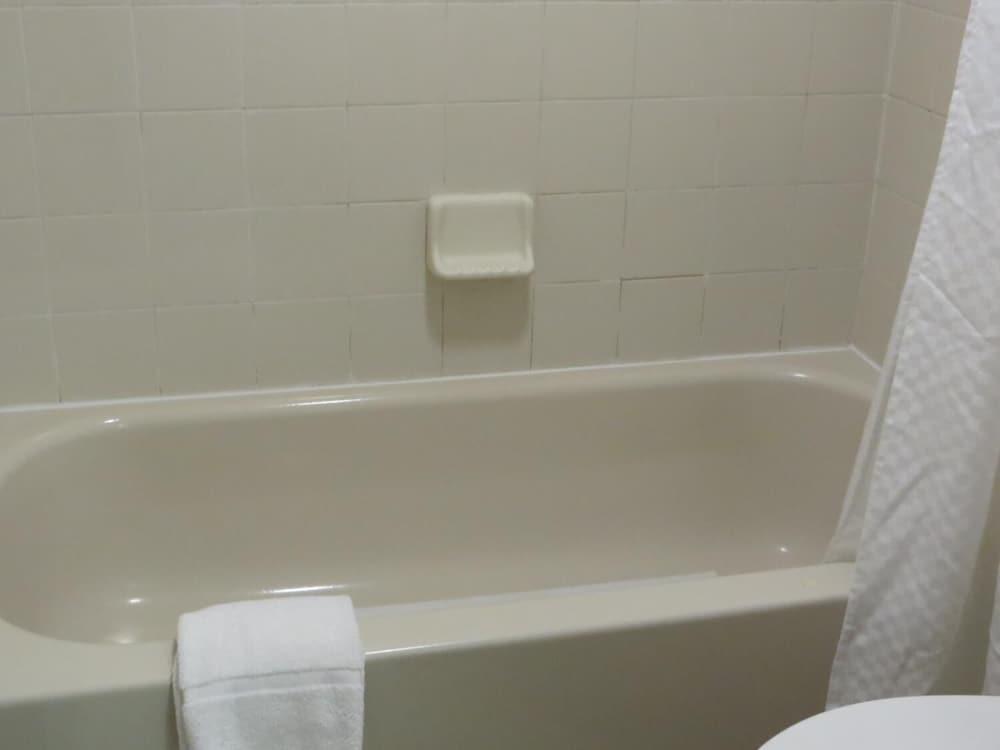 The Central Motel photo 23