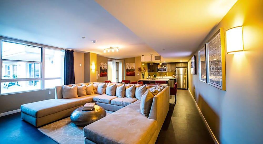 Tripbz Avalo Suites photo 15
