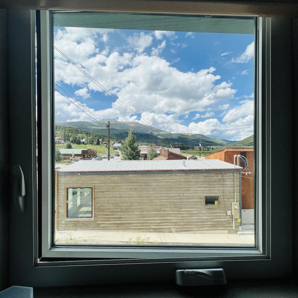 Treeline Hostel photo 17