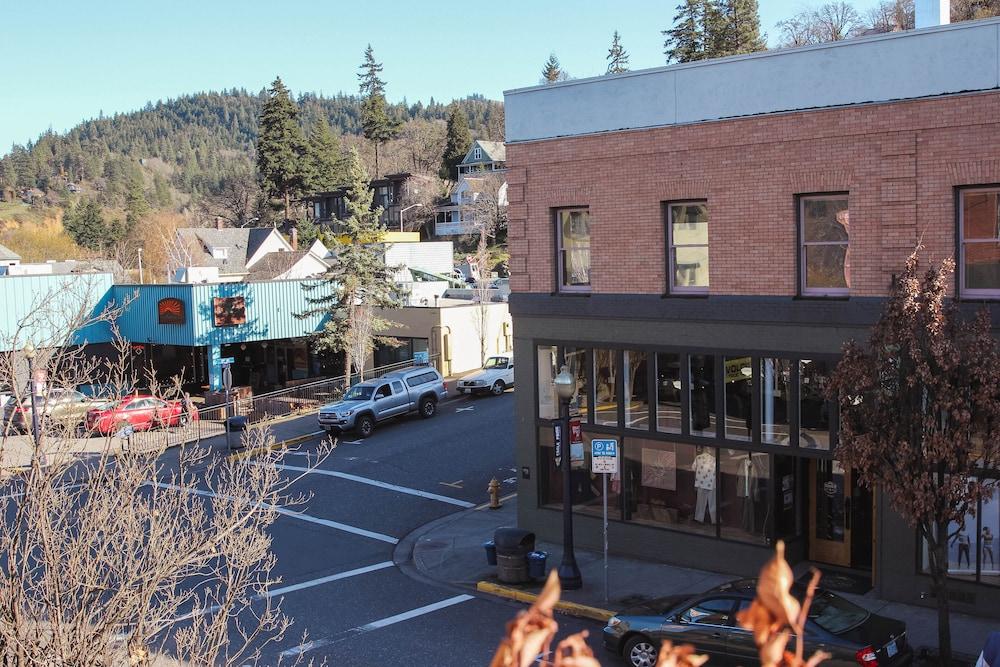 Hood River Hotel photo 77