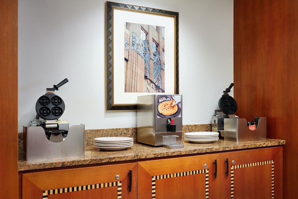 Residence Inn Philadelphia Center City photo 38
