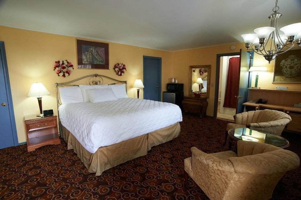 Lantern House Motel photo 3