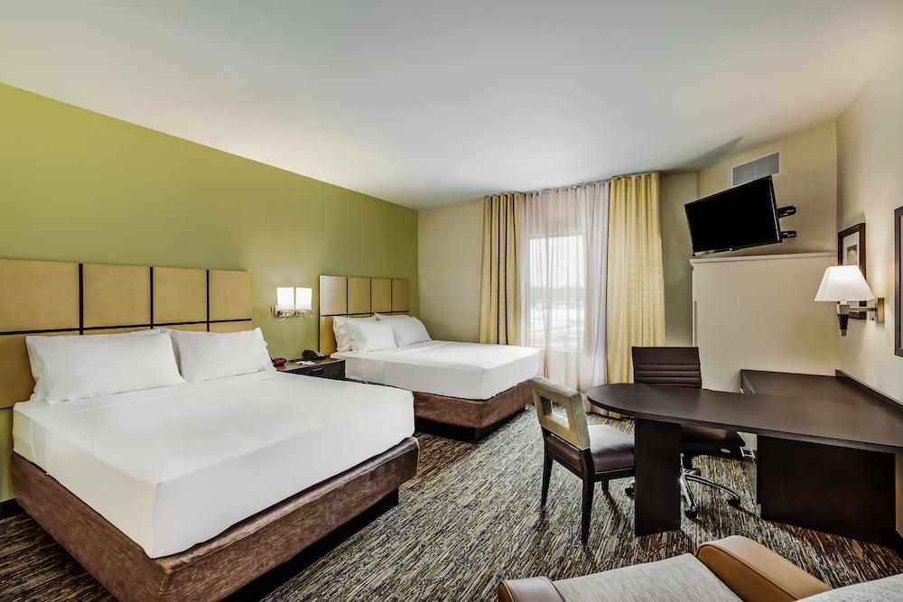 Candlewood Suites Lenexa - Overland Park Area by IHG photo 3