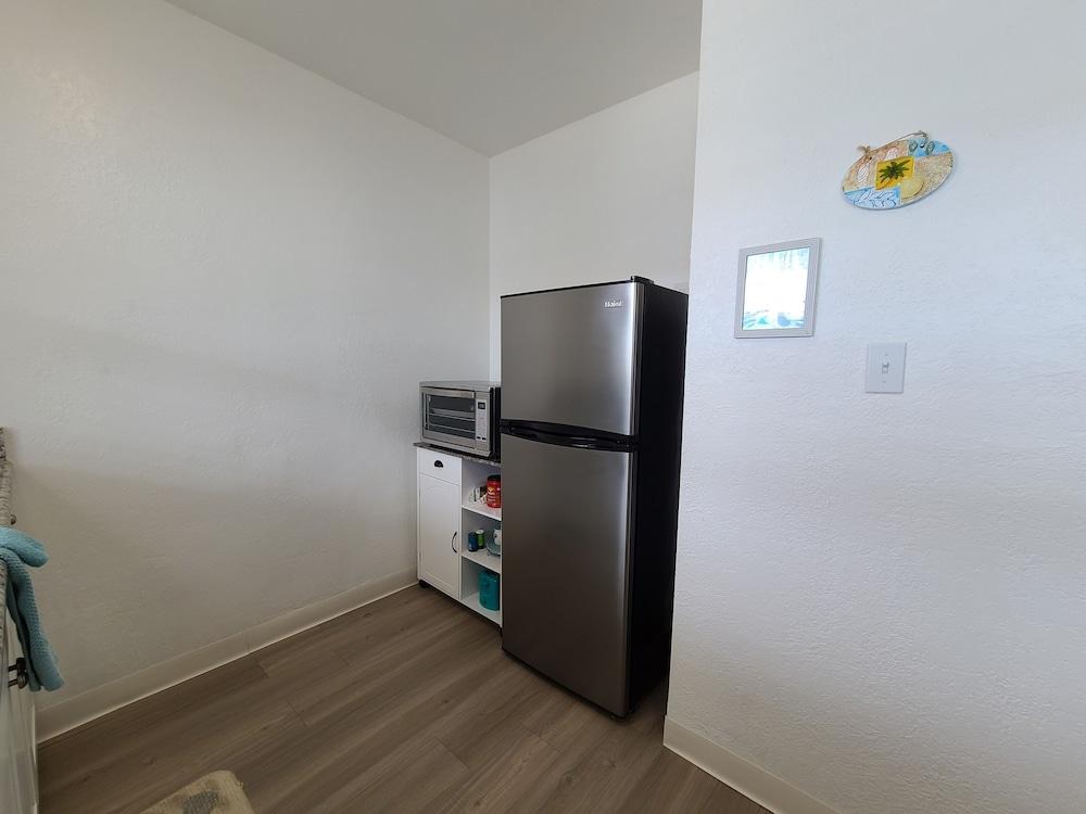 Sun Island Motel photo 51