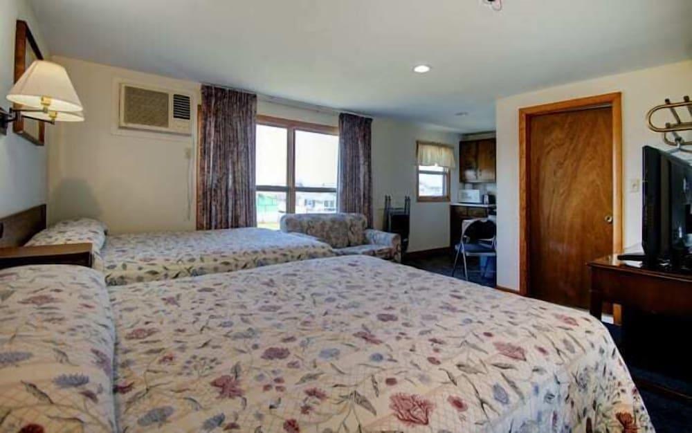Dolphyn Motel photo 23