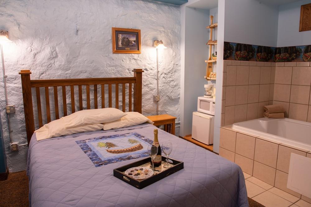 Stone Mill Hotel & Suites photo 81