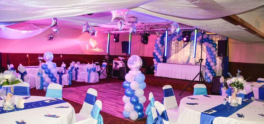 Columbus Grand Hotel & Banquet Center photo 31