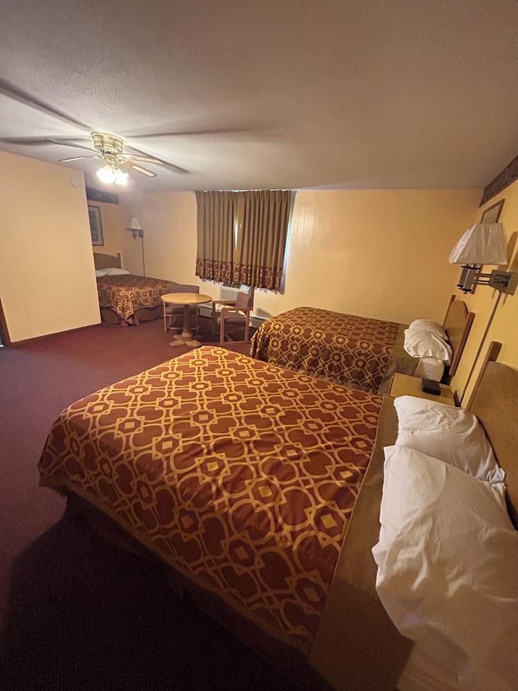 Royal Rest Motel photo 5