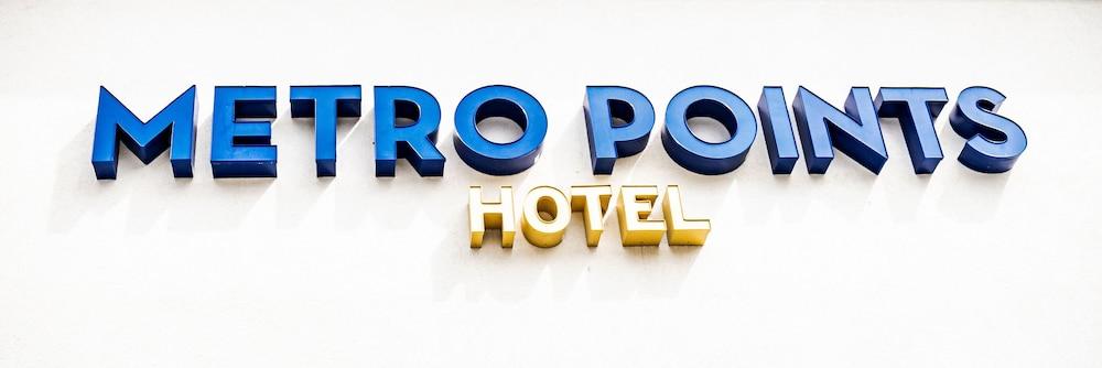 Metro Points Hotel photo 32