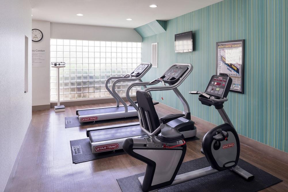 Holiday Inn Express Burlington by IHG photo 35