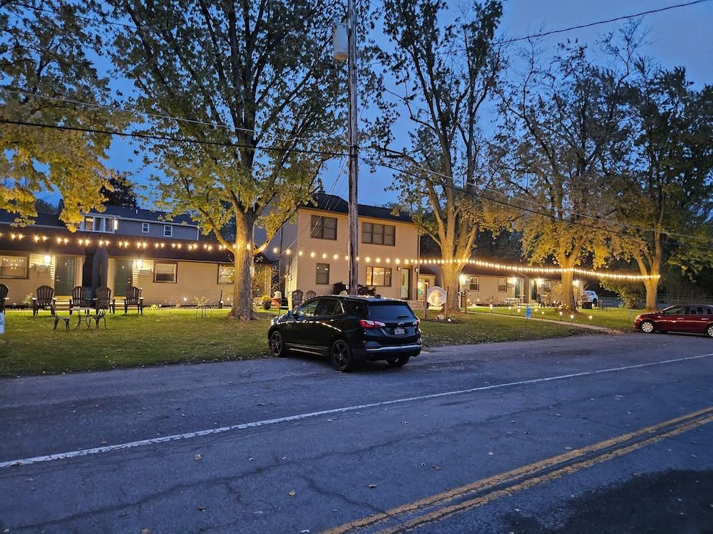 Riverside Motel photo 28