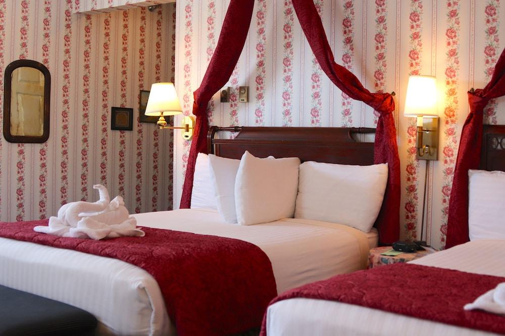 Inn on Mackinac photo 98