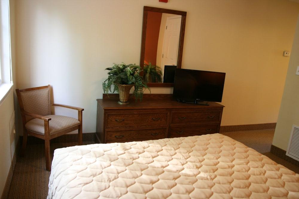 Affordable Suites Fredericksburg photo 22
