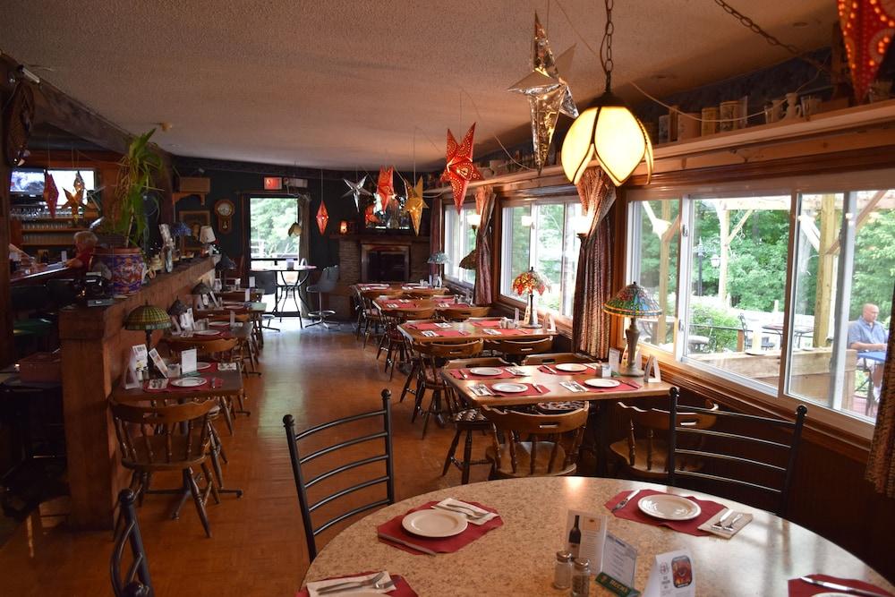 Lake House photo 88