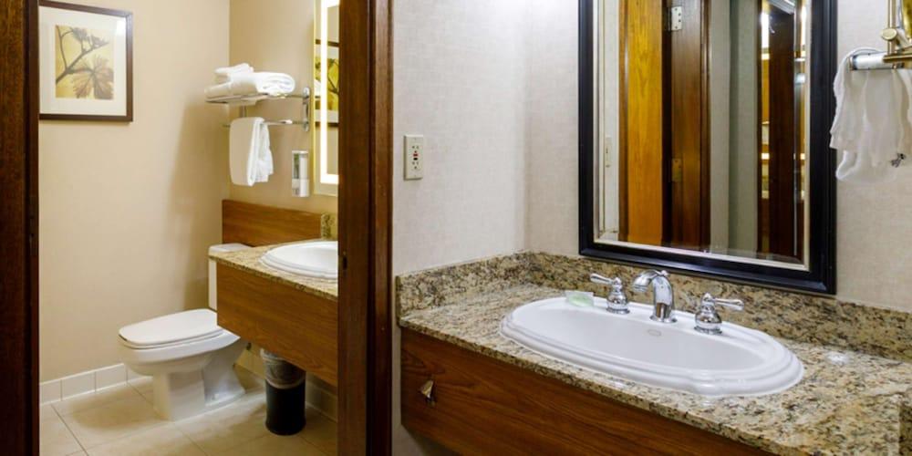 Maverick Hotel and Casino by Red Lion Hotels photo 27