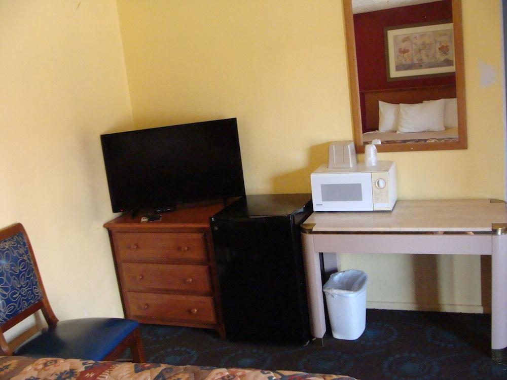 El Rancho Motel photo 18