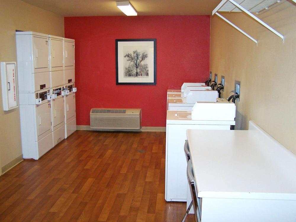 Suburban Studios Minneapolis Brooklyn Center photo 15